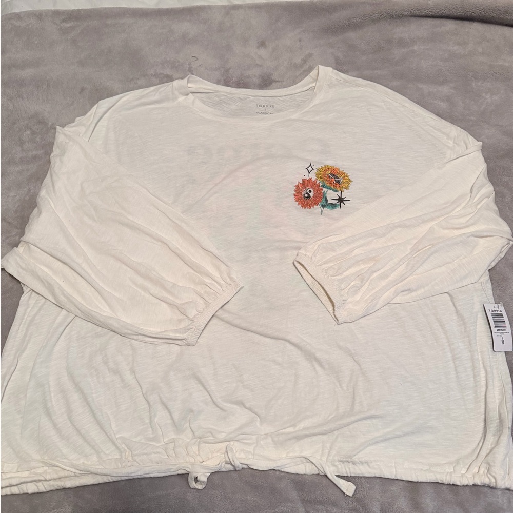 Torrid Cream Color Graphic Long Sleeve Top